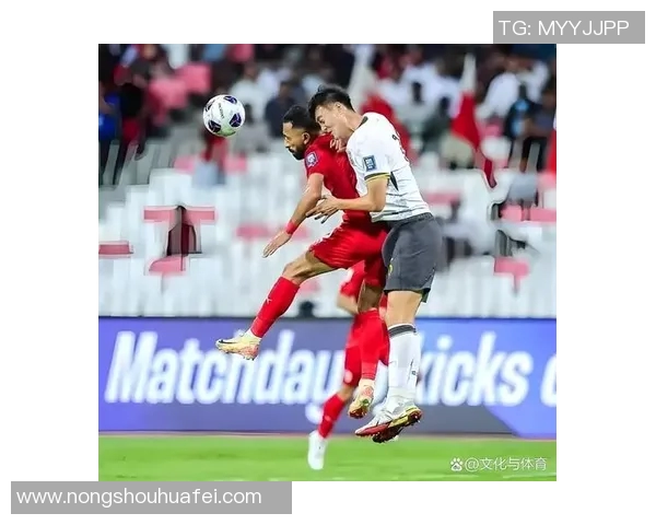 新业坊足球场迎来传奇球星闪耀登场 重燃球迷热情与激情之火